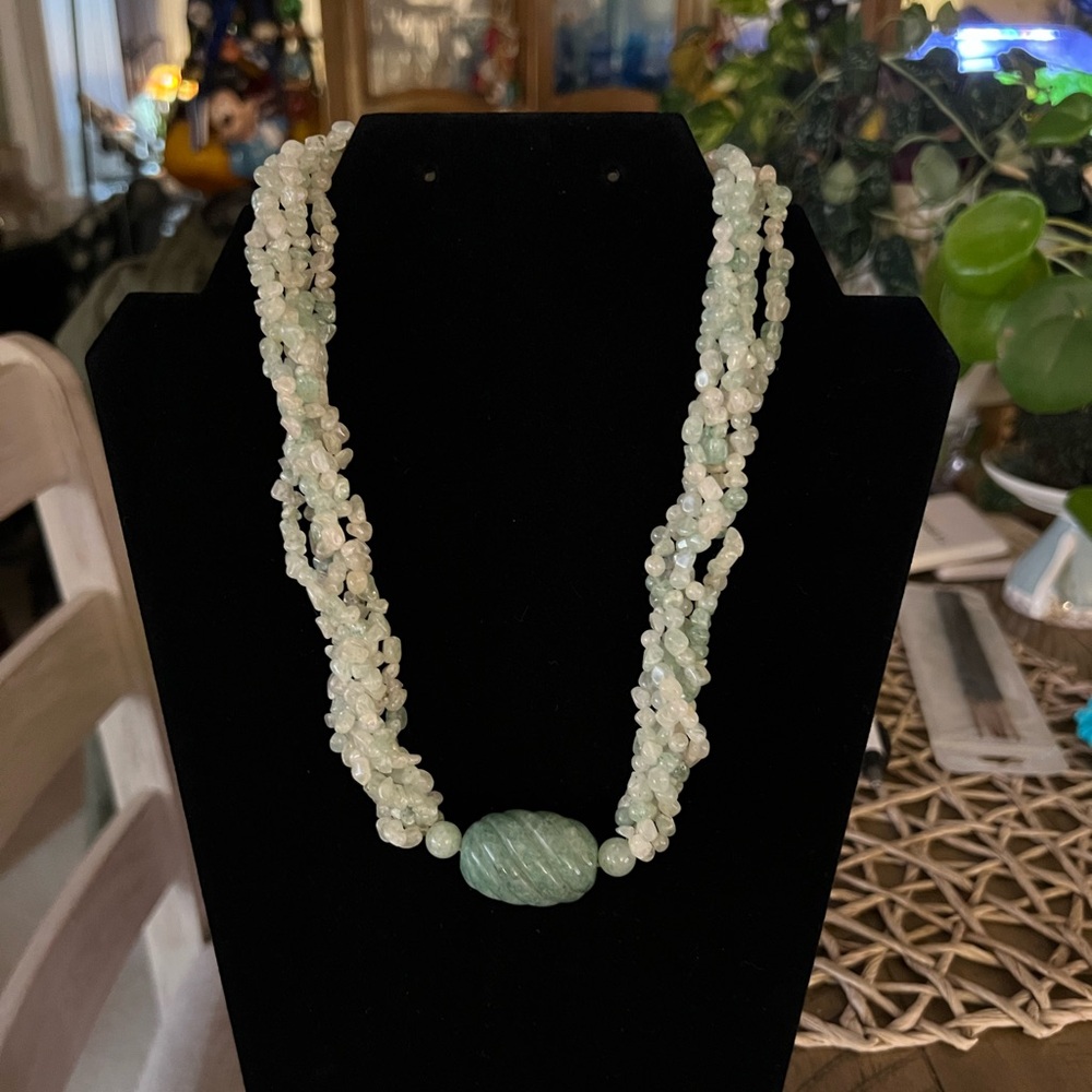 vintage jade necklace